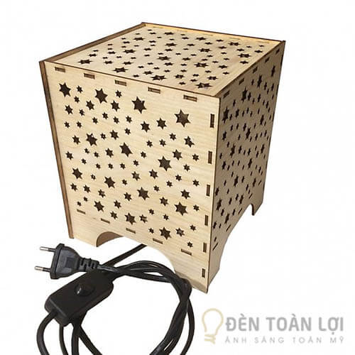 Đèn gỗ màu đen hộp hình ngôi sao