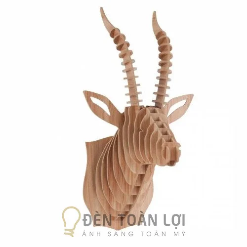 Đèn gỗ màu đen đầu linh dương