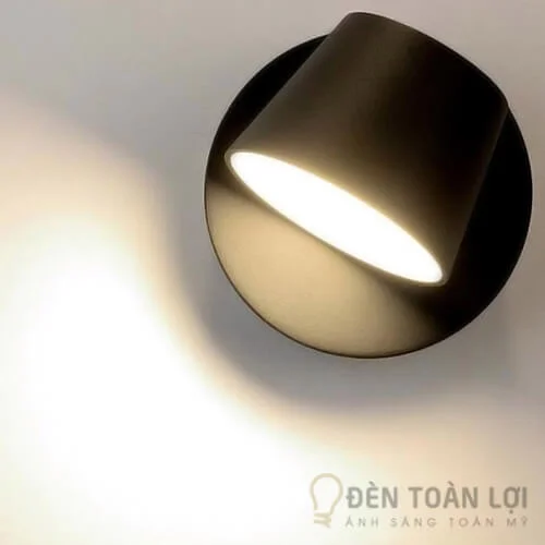 Đèn vách màu đen hiện đại đơn giản cho không gian phòng khách