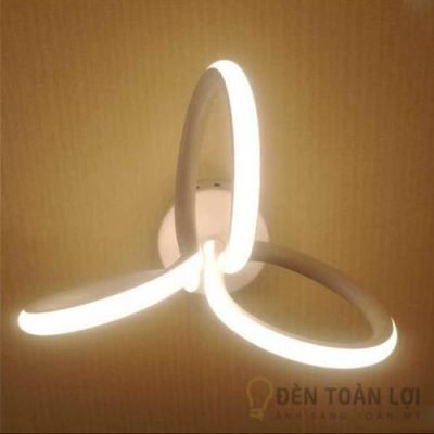 Đèn Vách Mẫu đèn led treo tường 3 chiếc nhẫn cực đại lồng vào nhau sang trọng