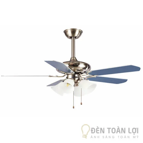 Đèn quạt trần màu đen cánh gỗ phong cách châu Âu