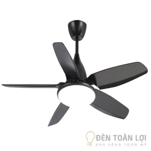 Đèn quạt trần 5 cánh màu Satin chiếu sáng bởi đèn LED