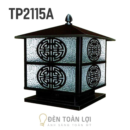 Đèn trụ màu đen công hàng rào cho ngôi nhà xinh