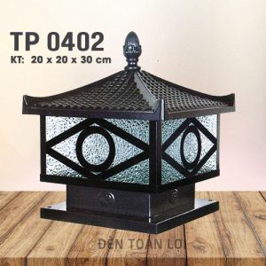 TP-0402-đèn-trụ-cổng-vuông-mái-ngói-hình-con-mắt