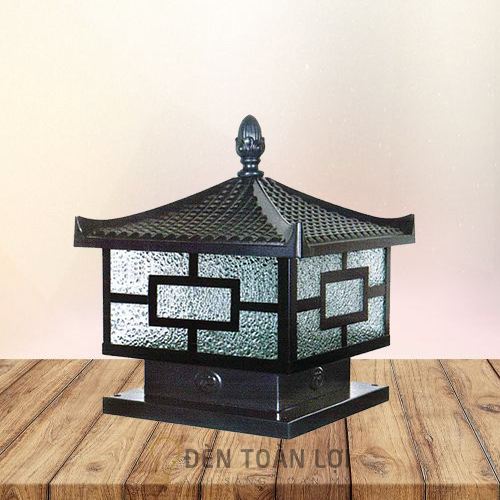 Đèn trụ cổng TP0403 mái ngói chóp nhọn