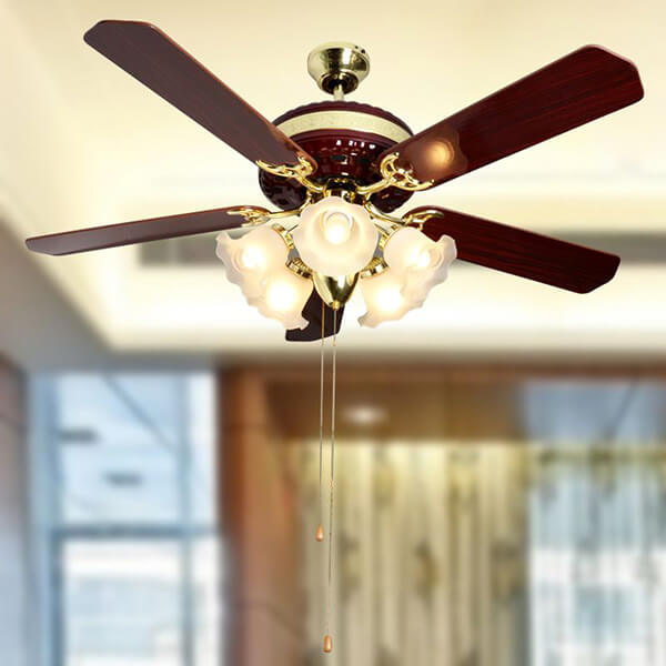 Đèn quạt trần vừa chiếu sáng vừa làm mát