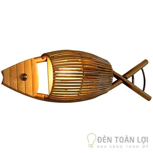 Đèn mây tre hình con cá treo tường