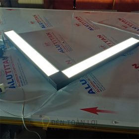 Đèn máng LED thả trần 1m2 2m4 0,6met ở TPHCM