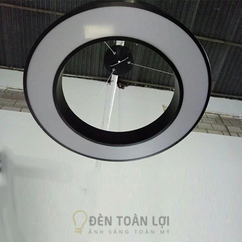 Mẫu đèn thả tròn hình nhẫn trang trí văn phòng