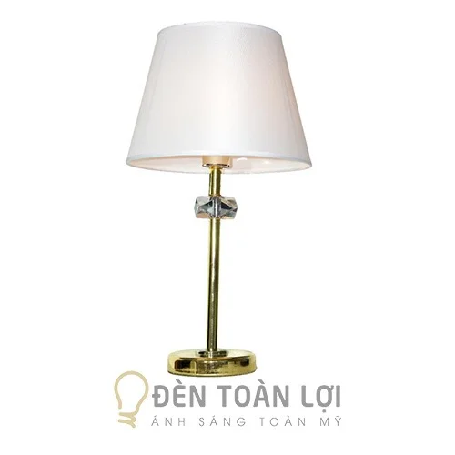 Đèn ngủ màu đen tab đầu giường chụp tam giác DB27