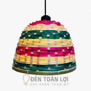 Đèn mây tre đan sơn màu trang trí cho không gian nổi bật