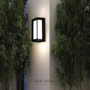 Mẫu đèn gắn tường ngoài trời hiện đại hộp chữ nhật