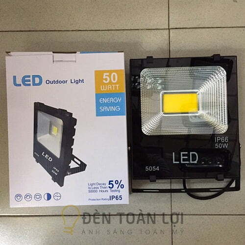 Đèn pha ngoài trời chống nước 20W, 30W, 50W, 100W, 200W màu đen giá rẻ tphcm (4)