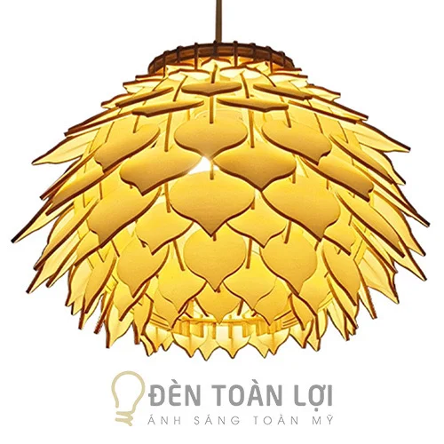 Đèn gỗ màu đen hình quả thông lá nhọn loại lớn