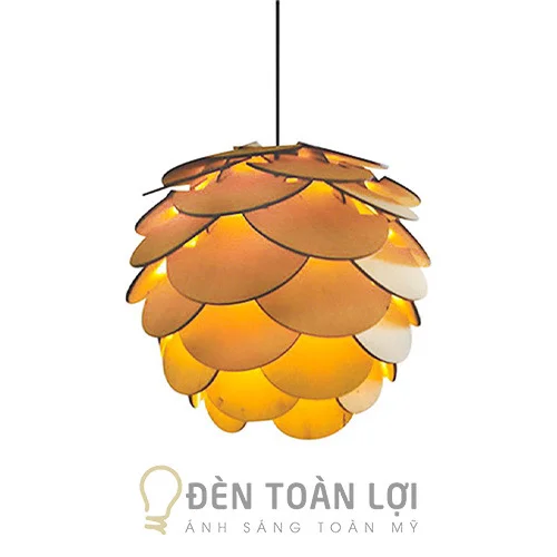 Đèn gỗ màu đen thả trang trí phòng khách hình quả thông nhỏ