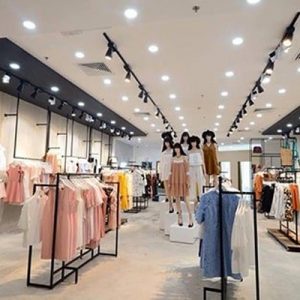 Đèn Rọi: Mẫu đèn rọi ray 12W COB trang trí shop thời trang