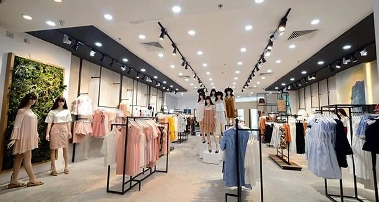 Đèn Rọi: Mẫu đèn rọi ray 12W COB trang trí shop thời trang 