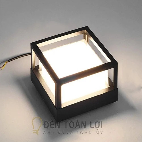 Đèn vách tường có khung sắt bảo vệ trang trí vách, trụ cổng ngoài trời