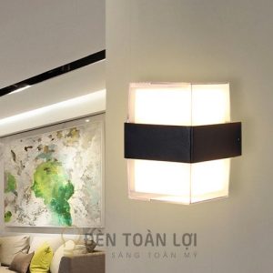 Mẫu đèn vách hắt tường 2 đầu hiện đại mẫu vuông trang trí1