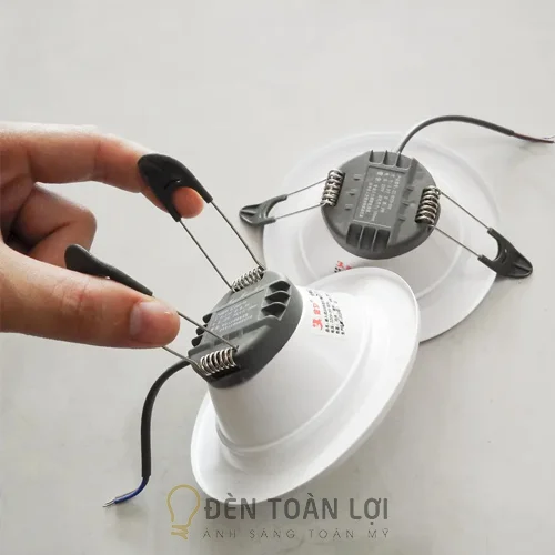 Đèn Âm Trần: Mẫu âm trần 5W 9W 12W 18W giá siêu rẻ cho gia đình