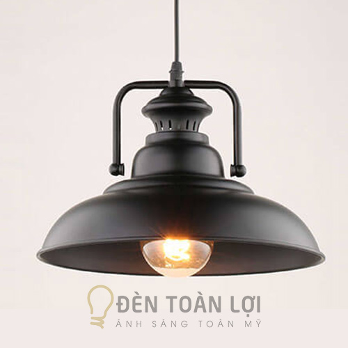 Đèn thả chao retro treo dãy trên bàn khách quán cafe