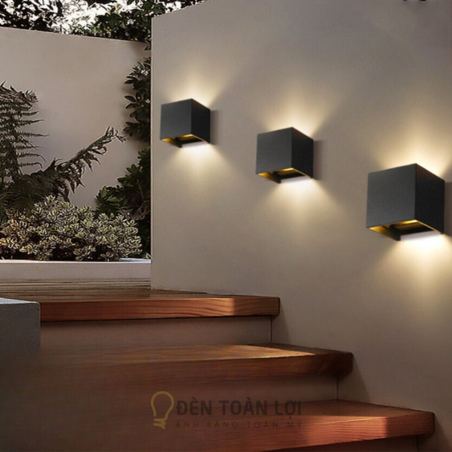 Đèn Vách Hiện Đại Vuông Chỉnh Hướng Sáng 2 Đầu