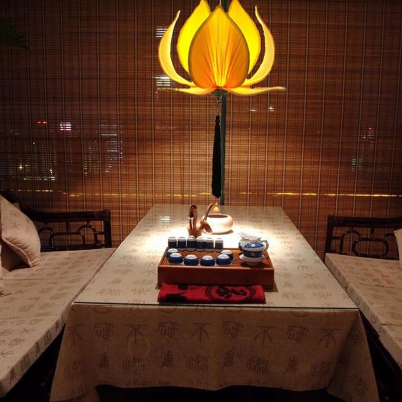 Đèn thả vải hình hoa sen trang trí nhà hàng chay, chùa, phòng thiền